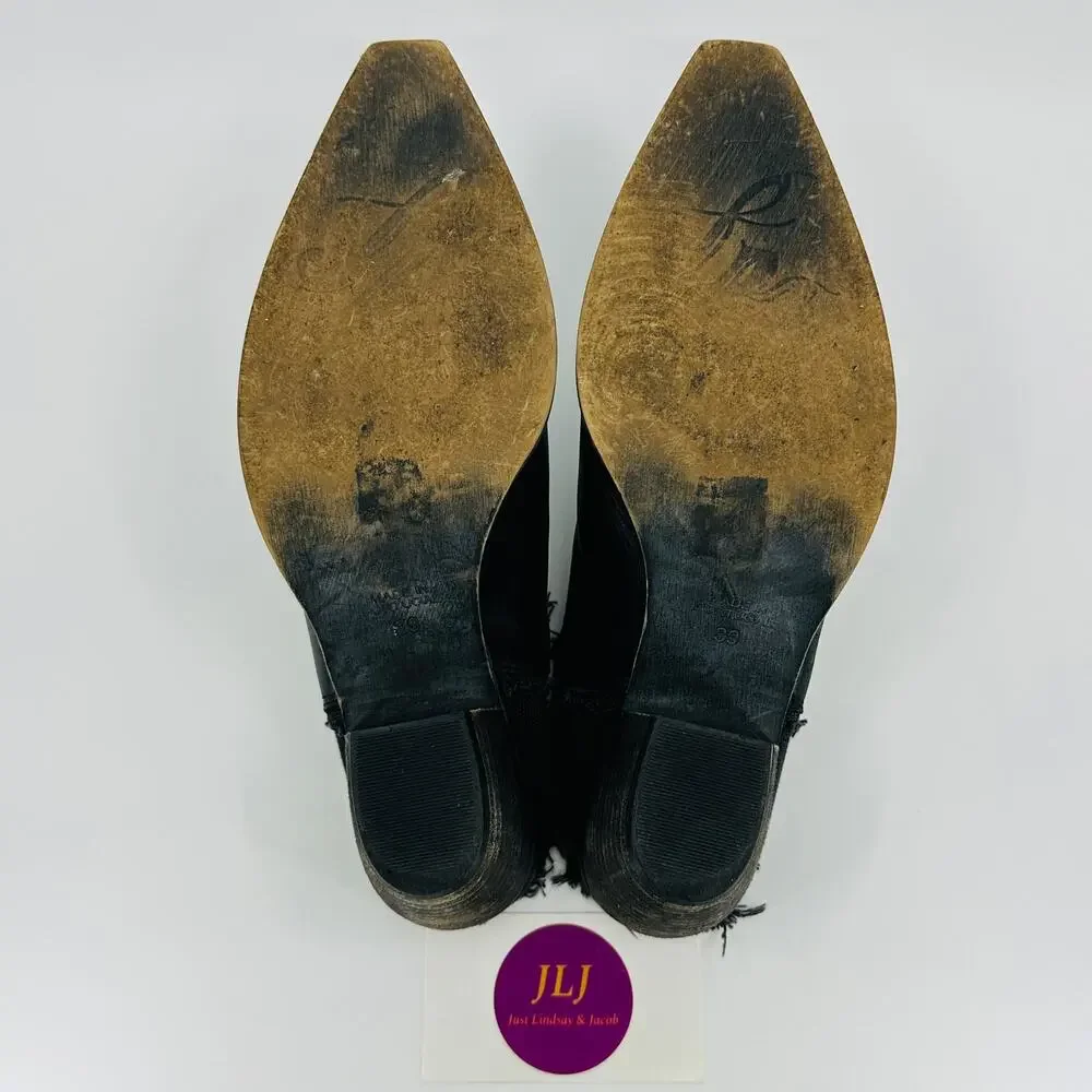 Free People Women's Wild Thing Black Leather Point Toe Mules Size 39 EU/ 8.5 US